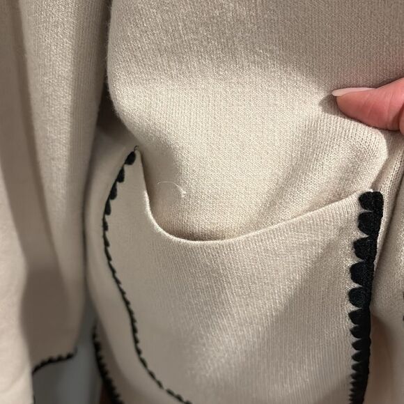 Sioni Contrast Stitch Cardigan Size L - Picture 8 of 12